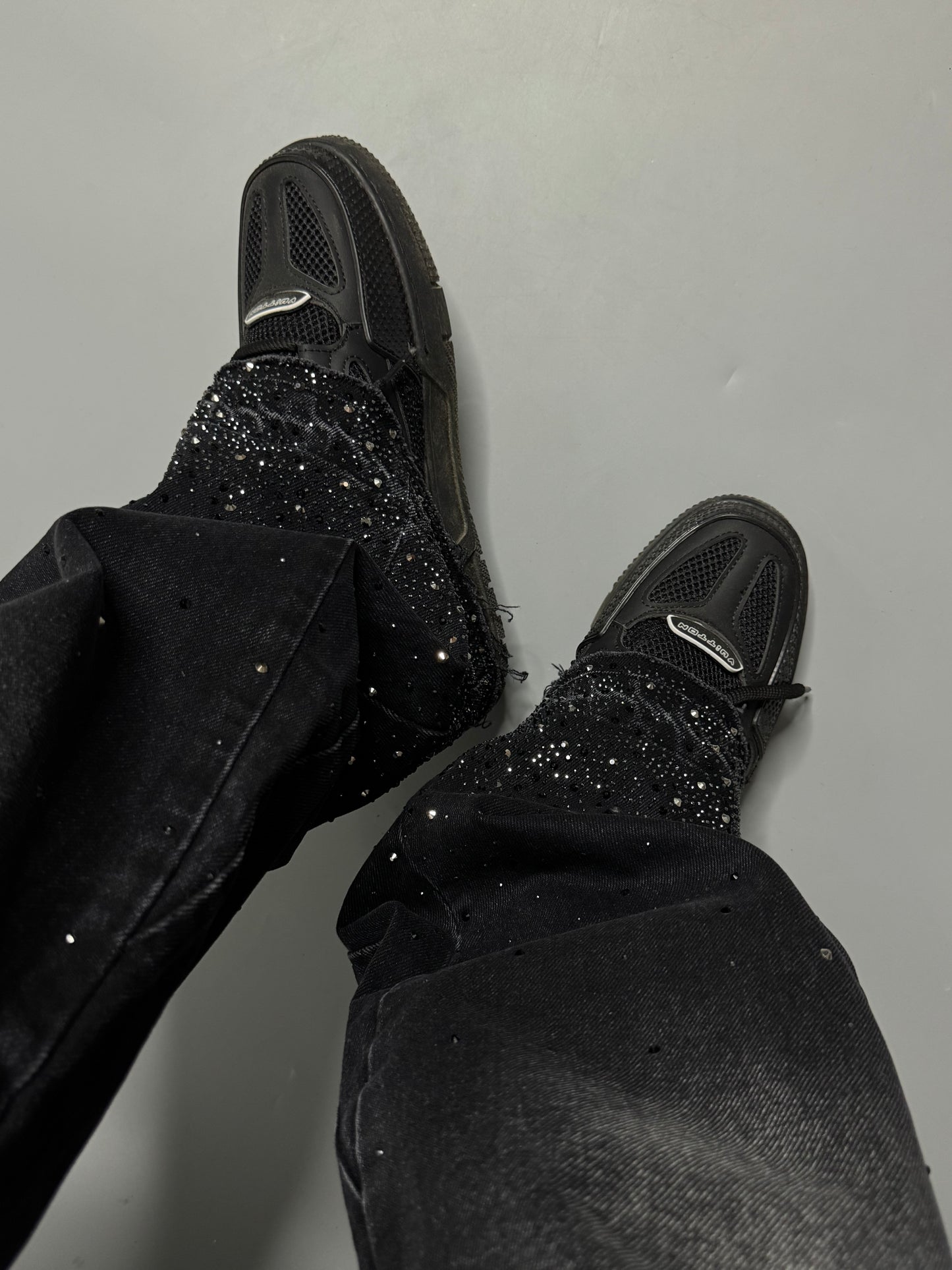 ARIS2WRLD FLARED RHINESTONE JEANS