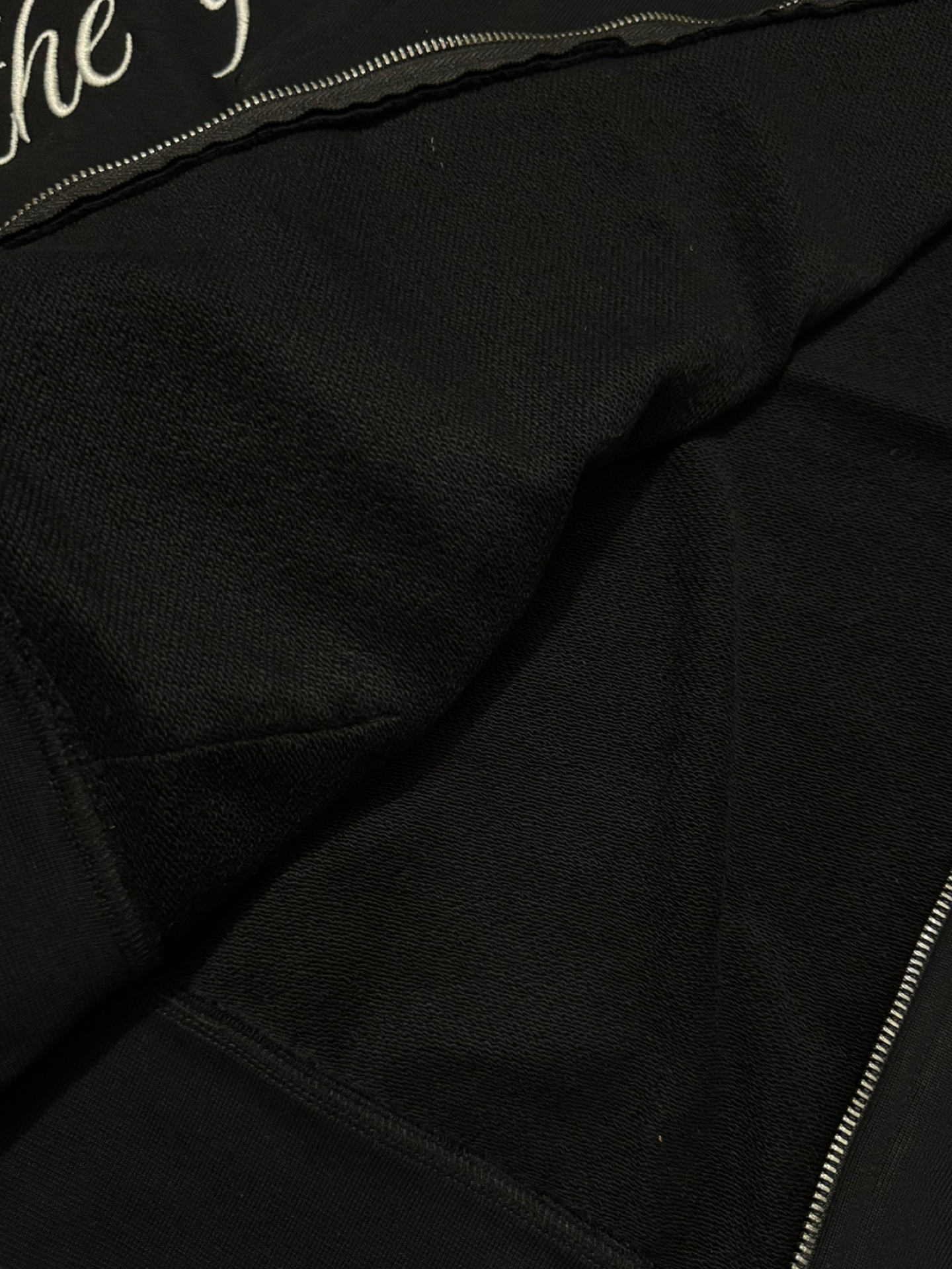 ARIS2WRLD ZIP HOODIE