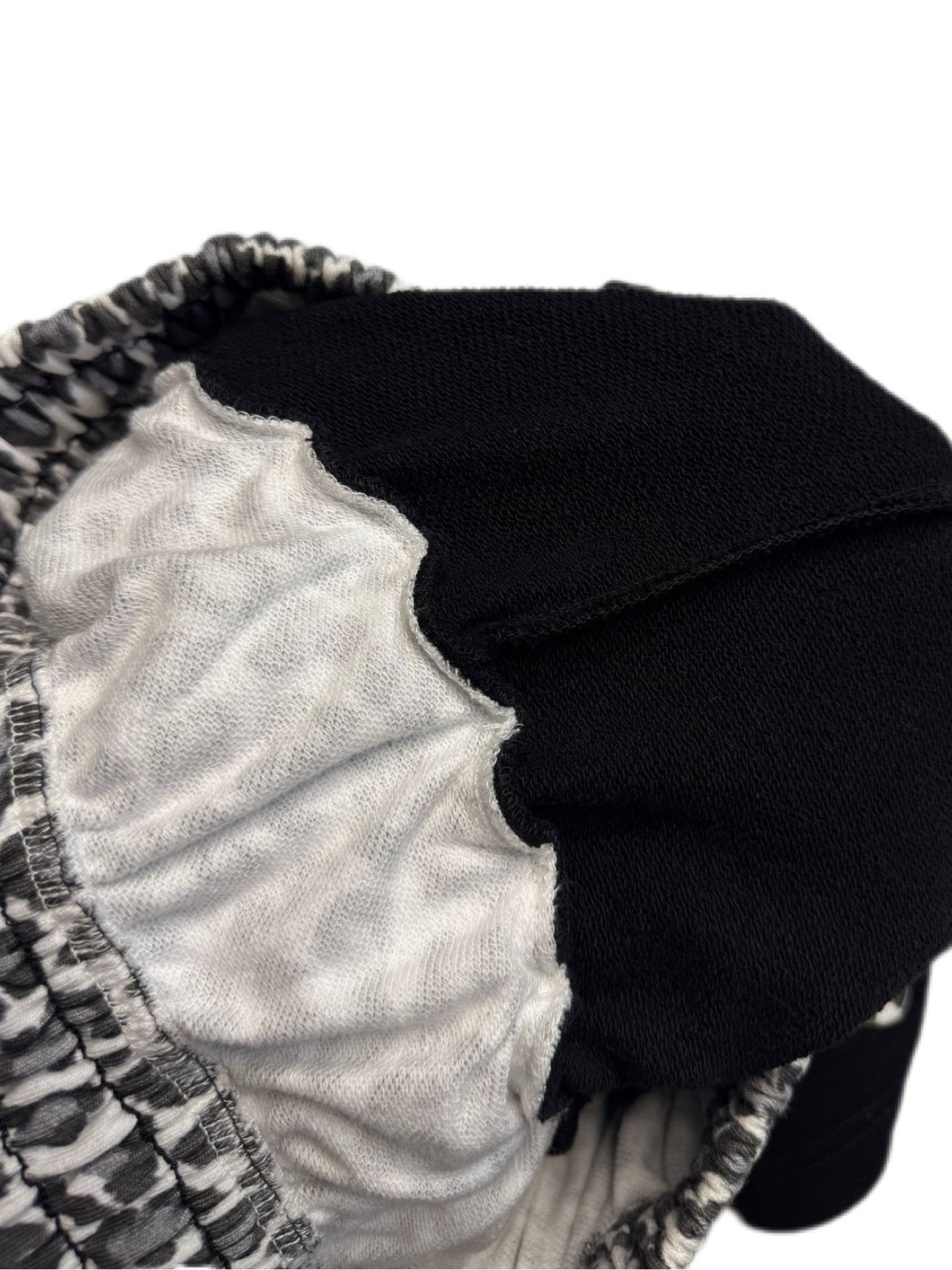 Aris2wrld DoubleWaist Leo Shorts Black